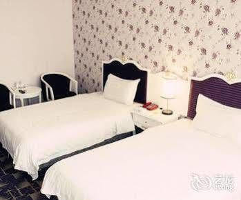 Chengdu Lilac Hotel Fei Cheng Branch Kültér fotó